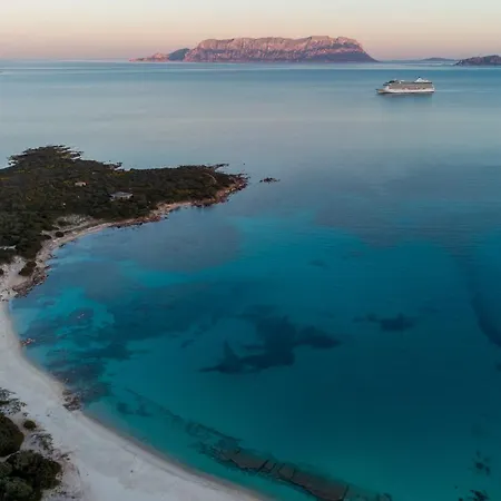 Spiaggia Bianca Pedra Rosa - Your House In Sardinia Golfo Aranci Exterior photo