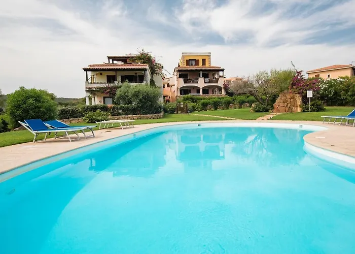 Spiaggia Bianca Pedra Rosa - Your House In Sardinia