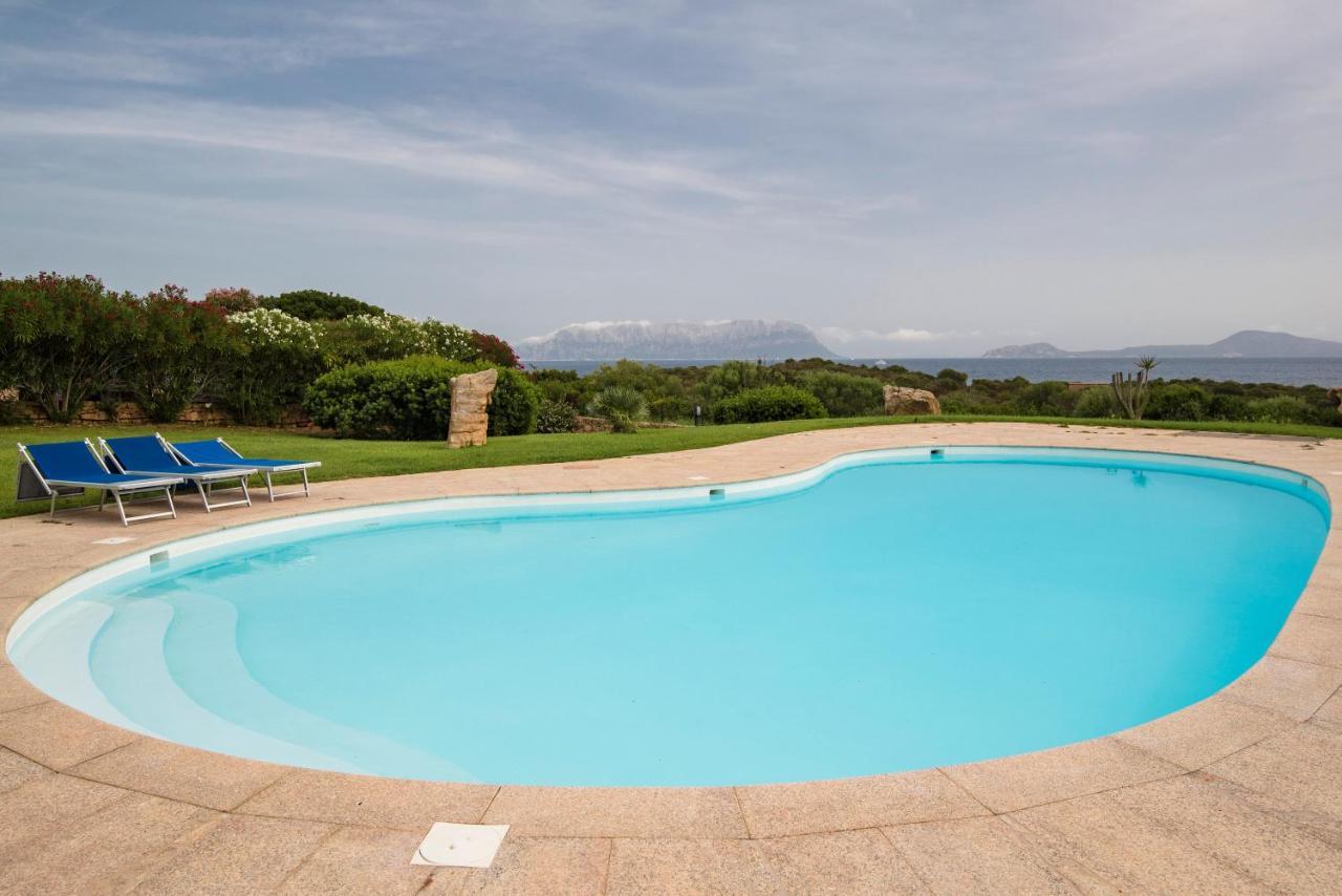Bianca Pedra Rosa - Your House In Sardinia