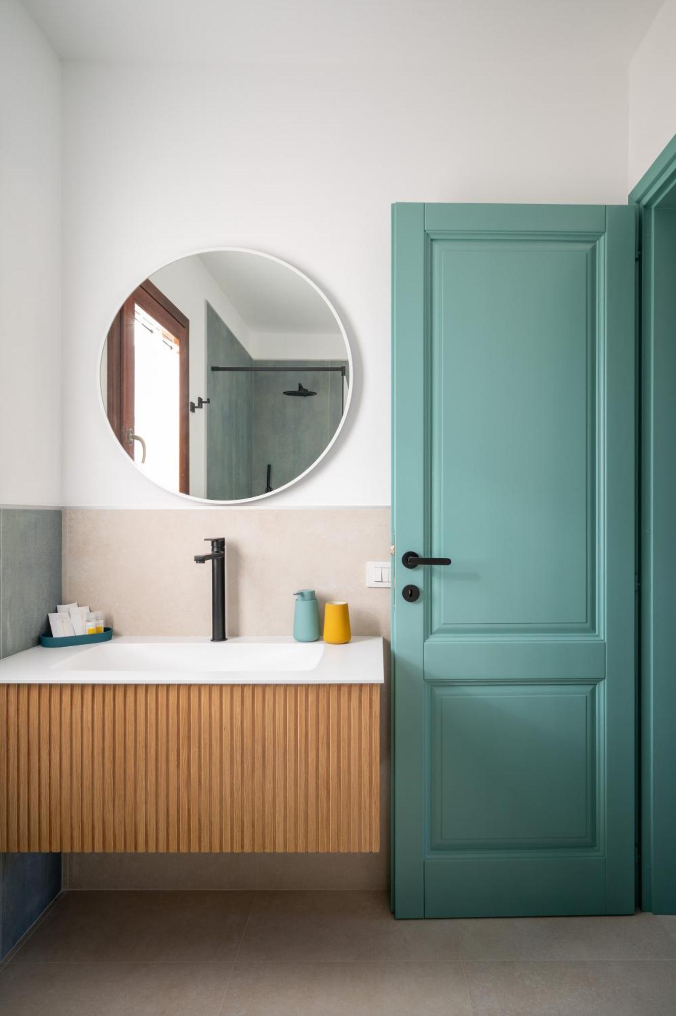 Bianca Pedra Rosa - Your House In Sardinia