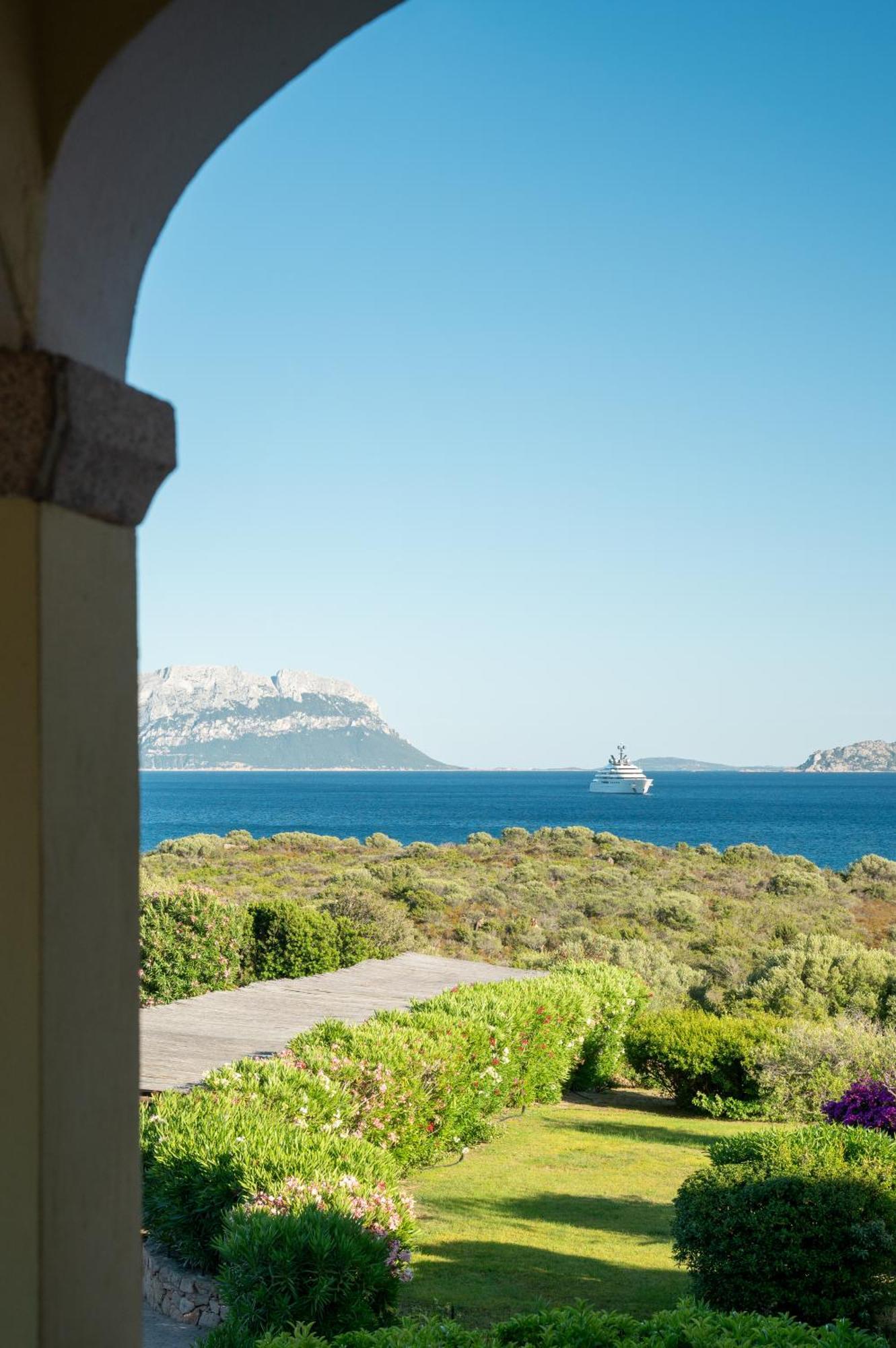 Bianca Pedra Rosa - Your House In Sardinia *